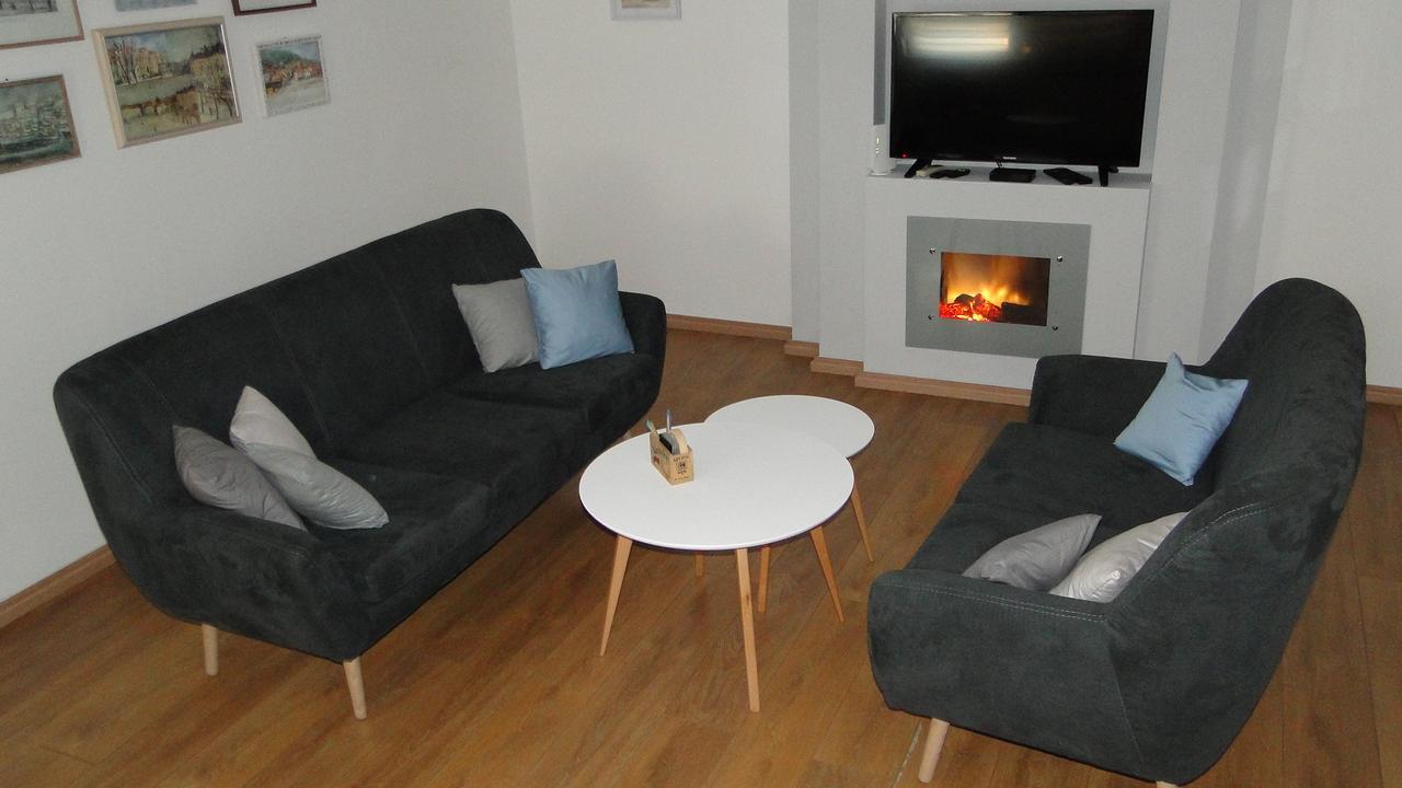 Apartment Galerija Tuzla Eksteriør billede